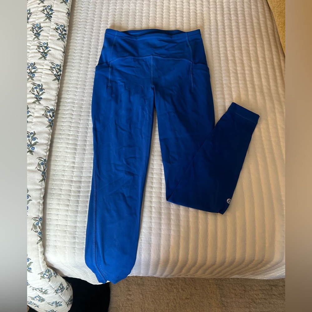 swift speed high rise tight 28” reflective size 6 lulu lemon leggings